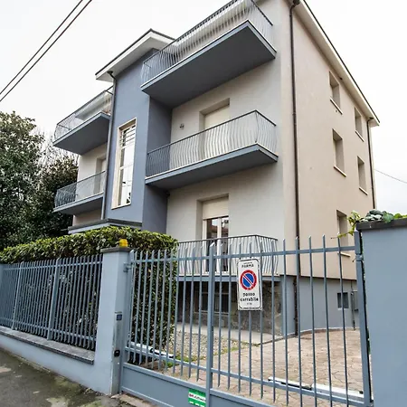 Penzion Gg12 Comfort & Parking Parma