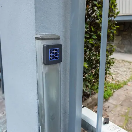 Ospedale A 350m Centro A 900m L Matrimoniali Con Bagno Privato L Parcheggio Self Check *