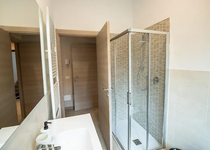 Porta Galileo L Comfort & Parking Pensjonat Parma