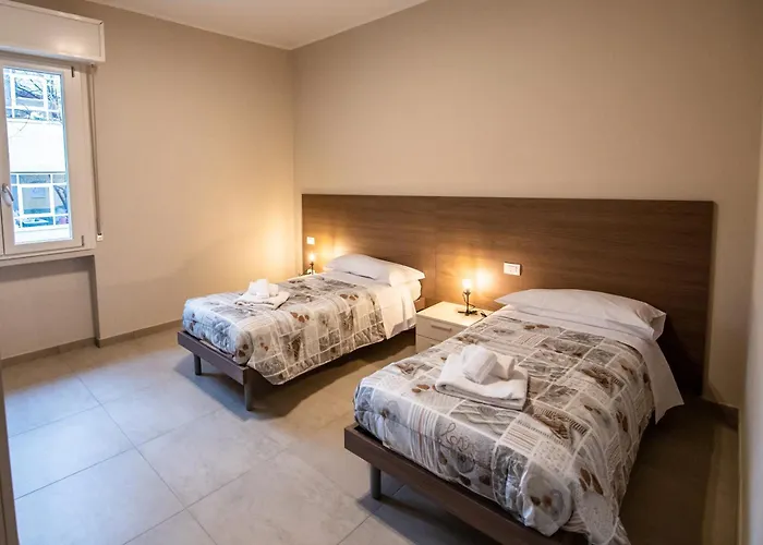 Porta Galileo L Comfort & Parking 3* Parma